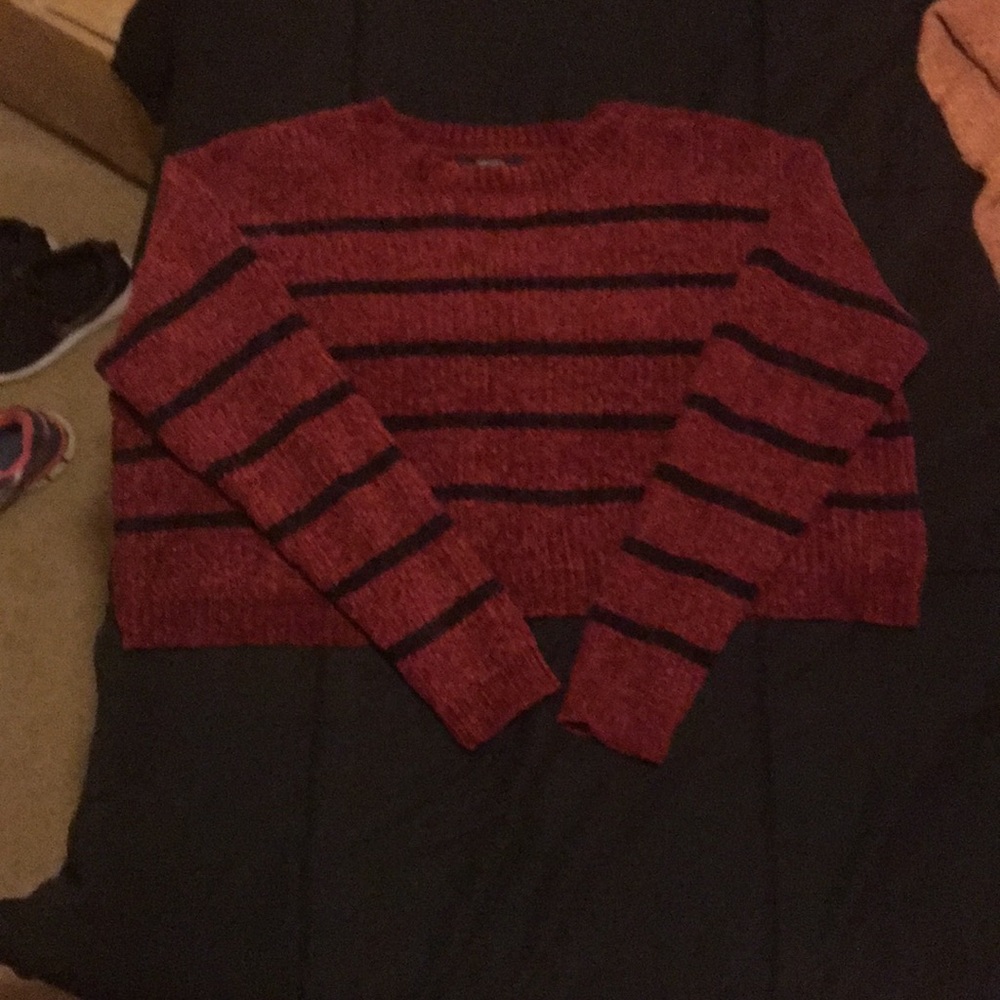 Cropped sweater